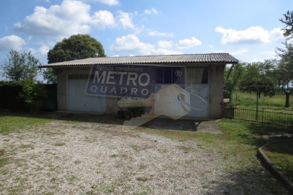 magazzino-doppio garag - UNIFAM. AUTONOMA THIENE (VI) EST